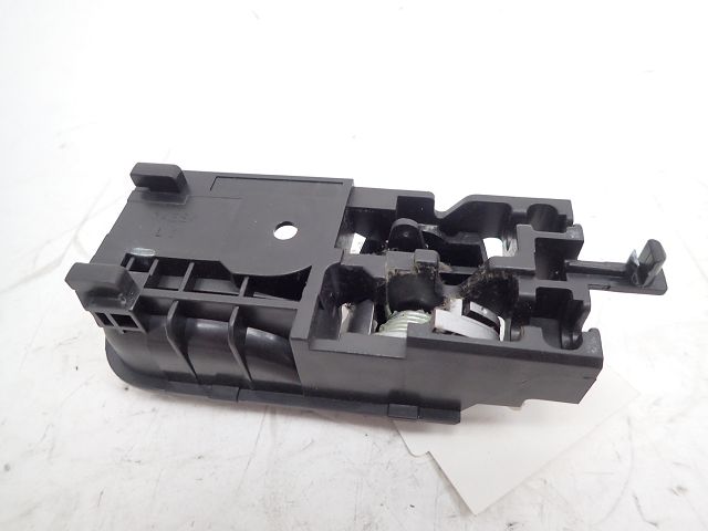 Poignée intérieure porte avant gauche