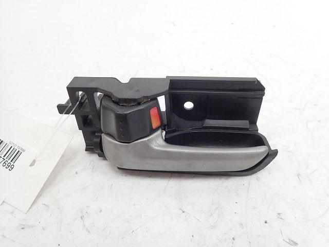 Poignée intérieure porte avant droite