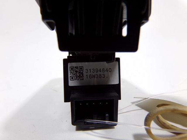 Commande lève-vitre arrière droit