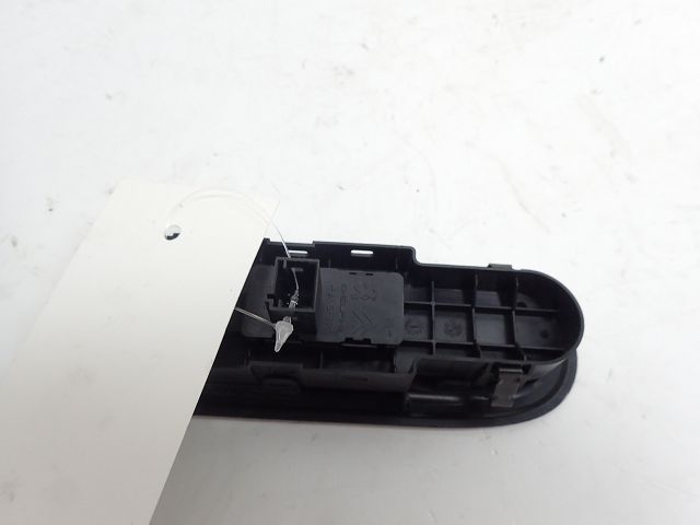 Commande lève-vitre avant droit