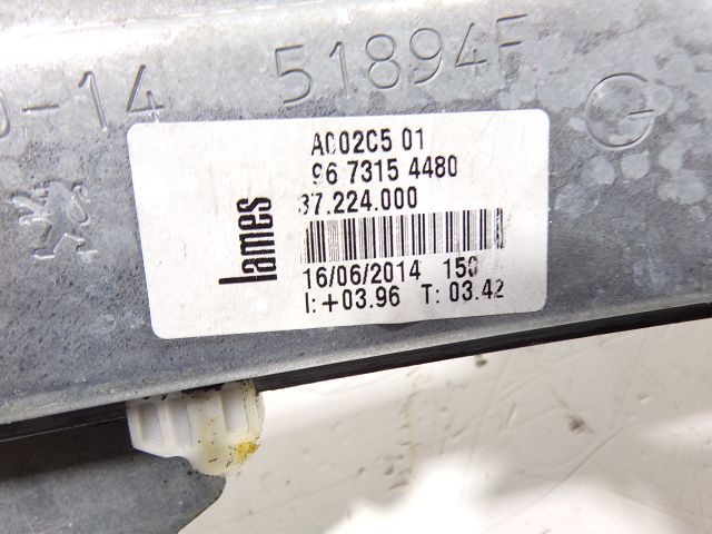 Lève-vitre électrique avant gauche