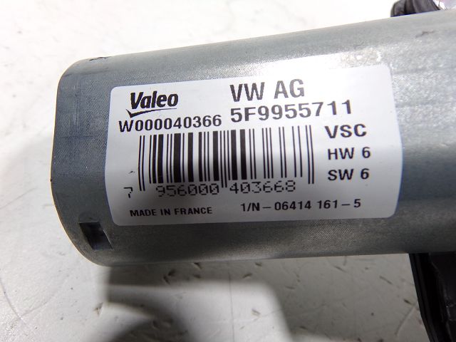 Moteur d'essuie glace arrière