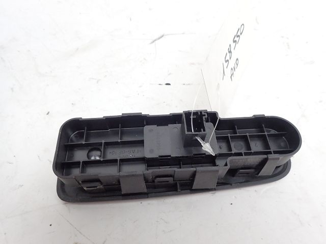 Commande lève-vitre avant droit