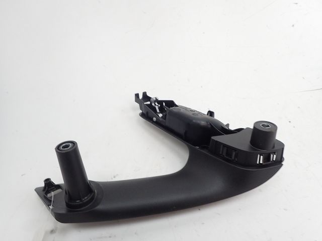 Poignée intérieure porte avant droite