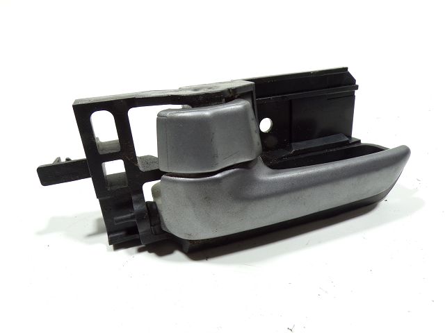 Poignée intérieure porte avant gauche