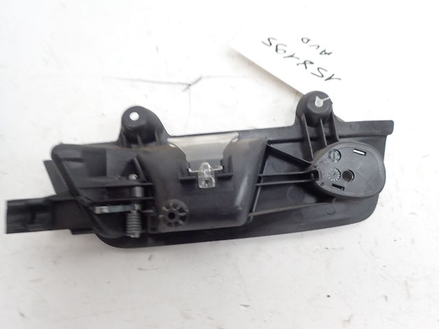 Poignée intérieure porte avant droite