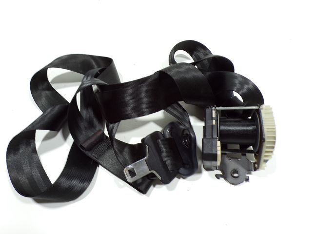 Ceinture avant droite
