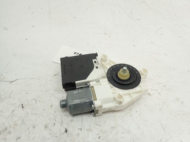 Lève-vitre électrique avant droit