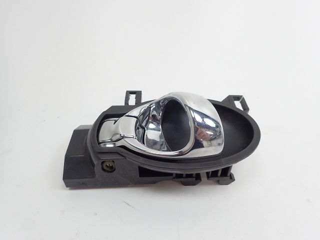 Poignée intérieure porte avant droite