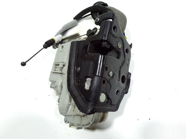 Serrure de porte avant gauche