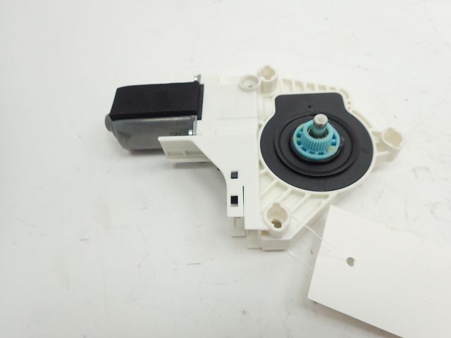 Lève-vitre électrique avant droit