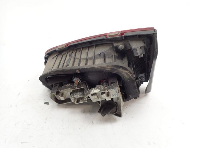 Feu arrière intérieur droit