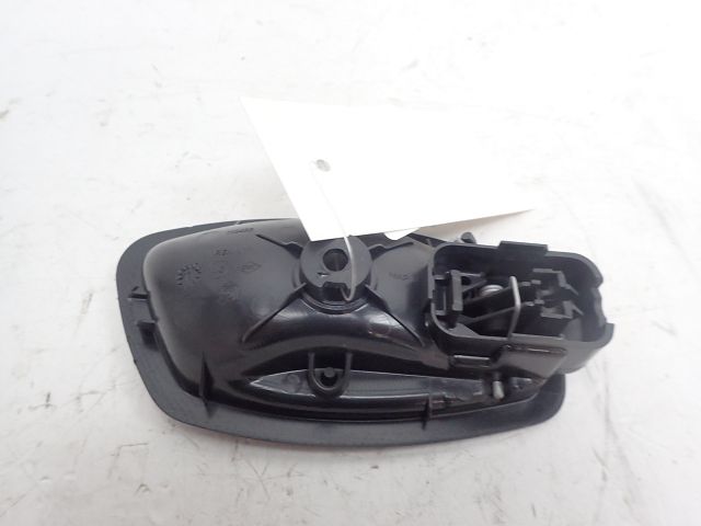 Poignée intérieure porte arrière gauche