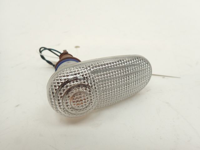 Répétiteur d'aile gauche