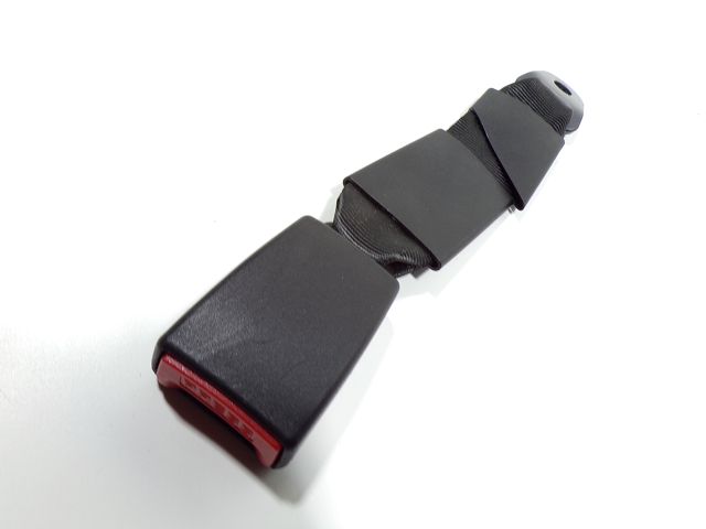 Ancrage ceinture arrière droit