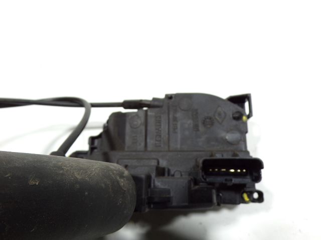 Serrure de porte arrière gauche