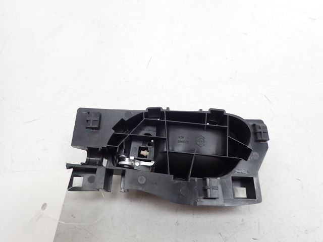 Poignée intérieure porte avant droite