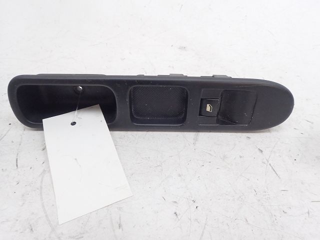 Commande lève-vitre avant gauche