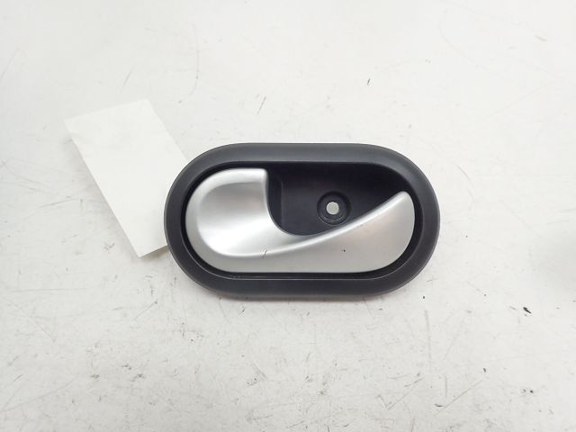 Poignée intérieure porte arrière gauche