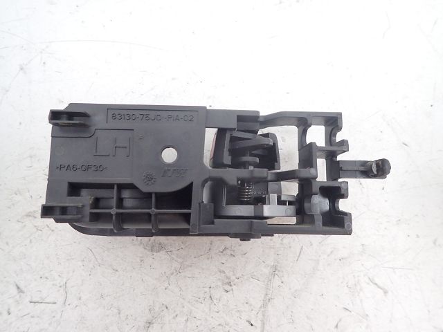 Poignée intérieure porte avant gauche