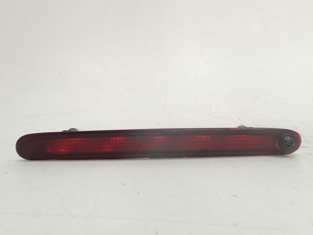 Feu stop supplémentaire