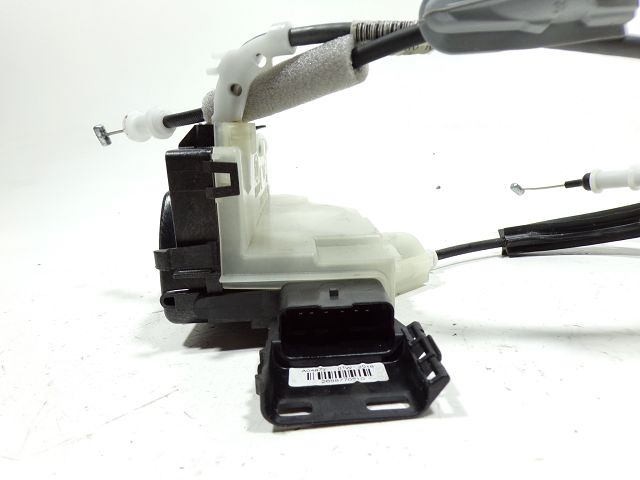 Serrure de porte arrière droite