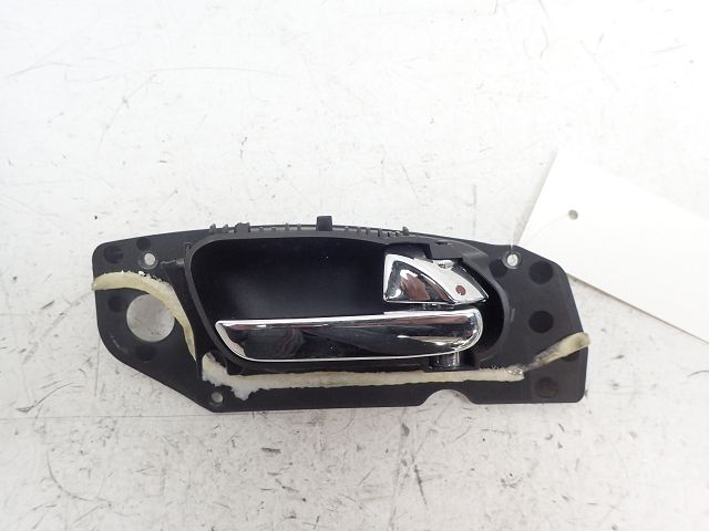 Poignée intérieure porte avant droite