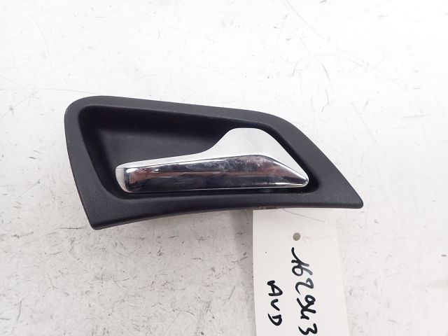 Poignée intérieure porte avant droite