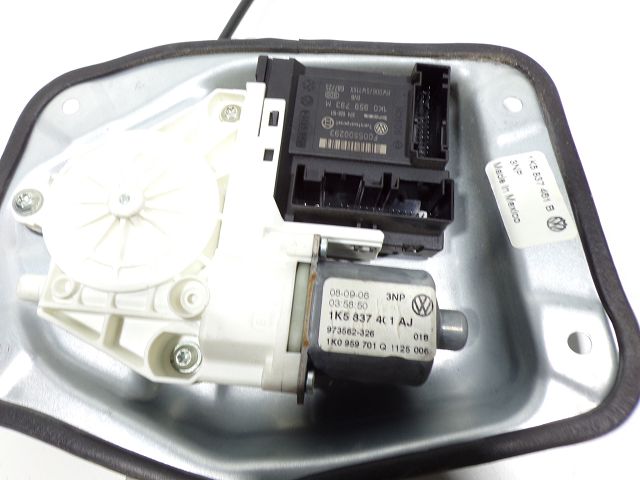 Lève-vitre électrique avant gauche