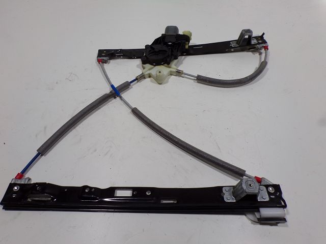 Lève-vitre électrique avant gauche