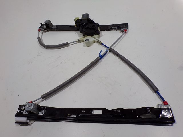 Lève-vitre électrique avant droit