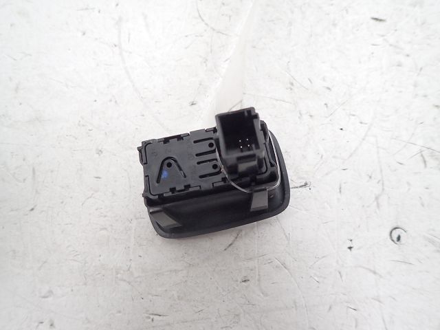 Commande lève-vitre arrière gauche