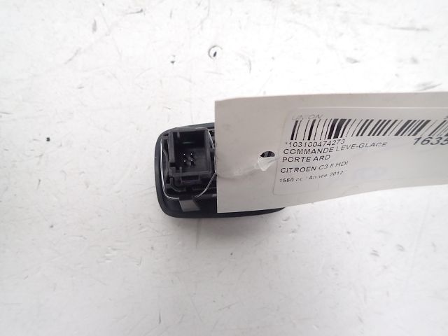 Commande lève-vitre arrière droit