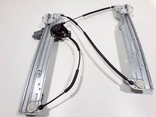 Lève-vitre électrique avant gauche