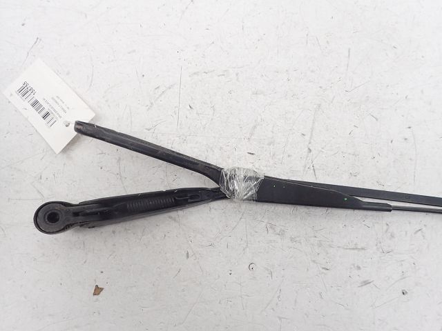 Bras d'essuie-glace avant