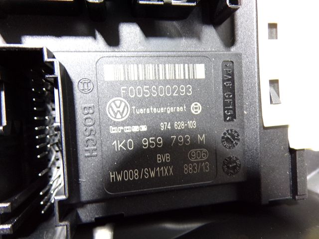 Lève-vitre électrique avant gauche