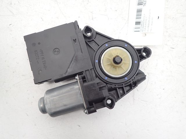 Lève-vitre électrique avant gauche