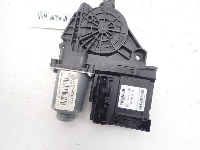 Lève-vitre électrique avant gauche