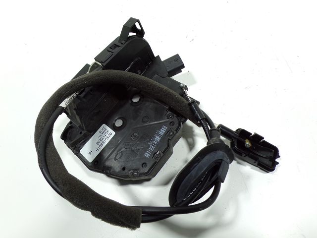 Serrure de porte arrière gauche