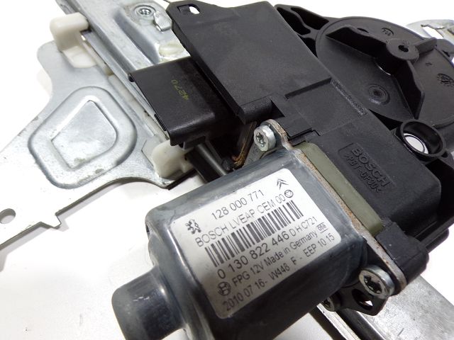 Lève-vitre électrique arrière droit