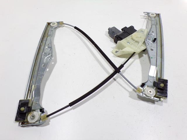 Lève-vitre électrique avant gauche