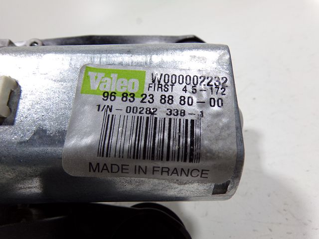 Moteur d'essuie glace arrière