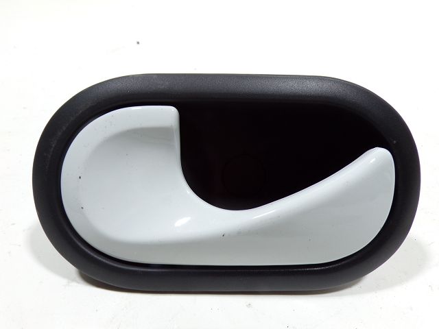 Poignee interieure porte arriere gauche