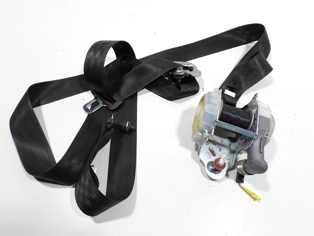 Ceinture avant gauche