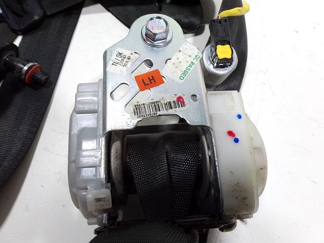Ceinture avant gauche