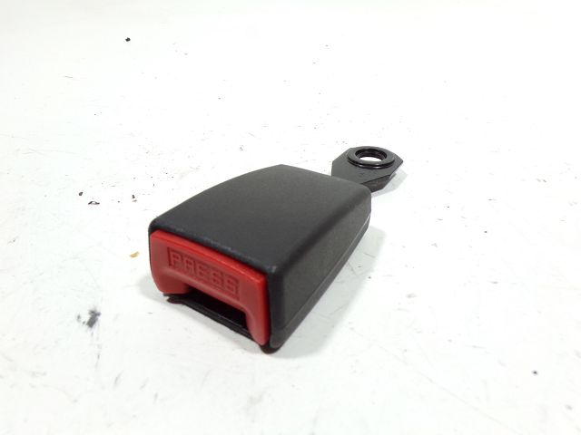 Ancrage ceinture arriere droit