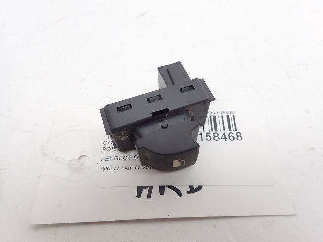 Commande lève-vitre arrière droit