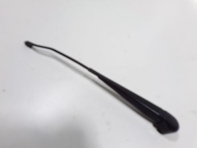 Bras d'essuie-glace arrière