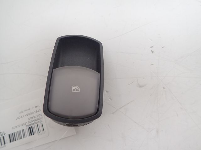 Commande lève-vitre avant droit