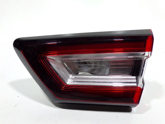 Feu arrière intérieur droit